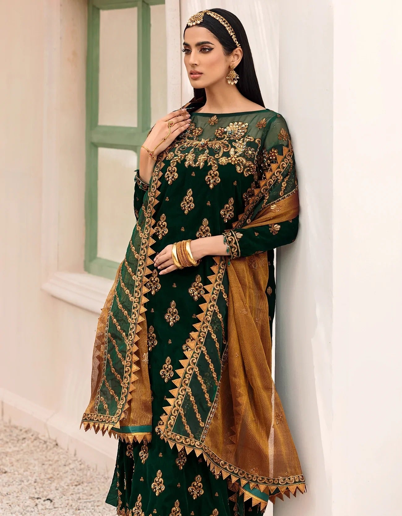 Emaan Adeel Makhmal Unstitched Luxury Velvet 3Pc Embroidered Suit MK-305 Green