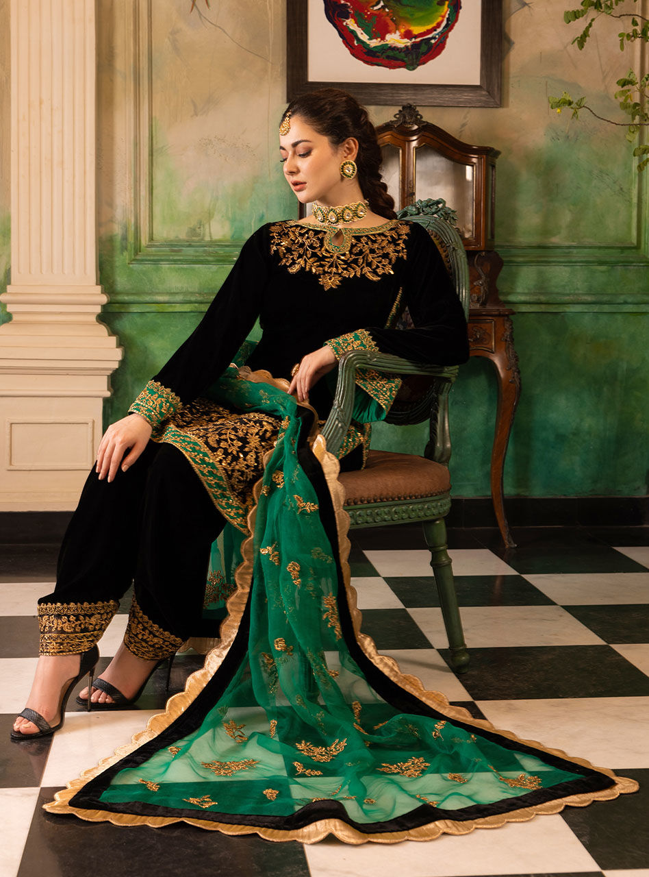 Zainab Chottani Embroidered Velvet Suits Unstitched 3 Piece ZC22V 01 Zimmel - Luxury Collection