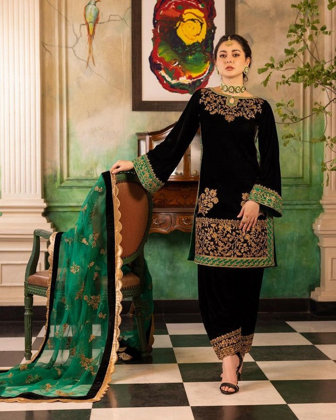 Zainab Chottani Embroidered Velvet Suits Unstitched 3 Piece ZC22V 01 Zimmel - Luxury Collection