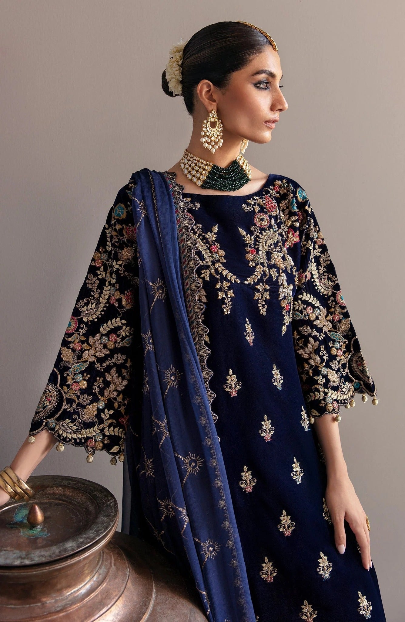 Emaan Adeel Makhmal Embroidered Velvet Unstitched 3Pc Suit MK-03 FALAK