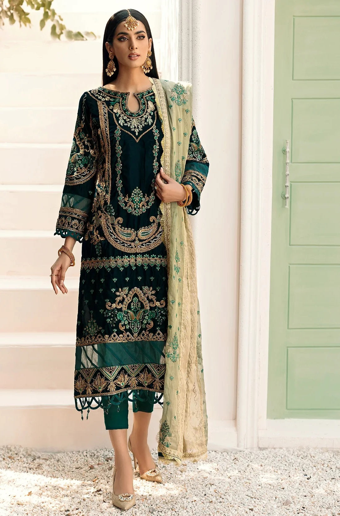 Emaan Adeel Makhmal Unstitched Luxury Velvet 3Pc Suit MK-302